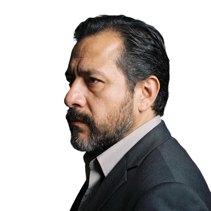 Perfil del Lic. Fernando Echeverría